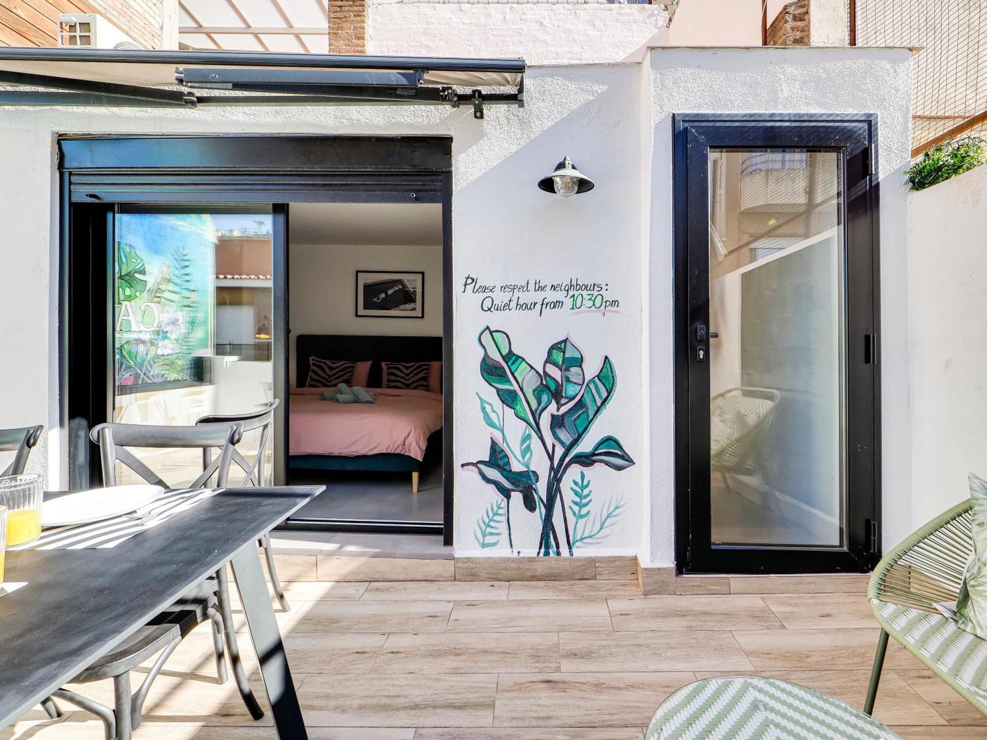 Casa Maria Townhouse- Terrace-4 Bedrooms L'Hospitalet de Llobregat Exterior foto