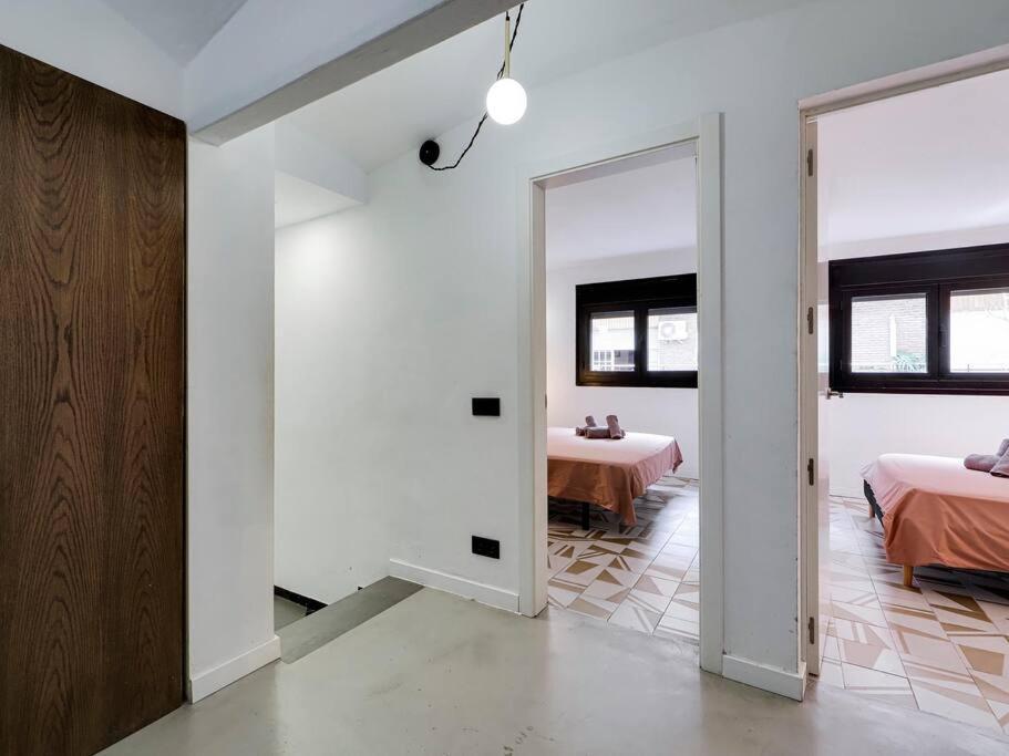 Casa Maria Townhouse- Terrace-4 Bedrooms L'Hospitalet de Llobregat Exterior foto